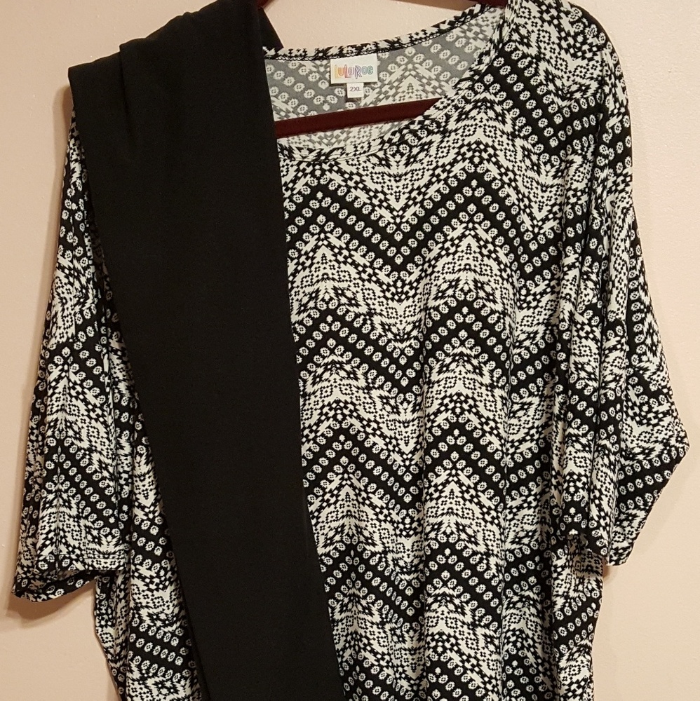 LulaRoe outfit 2X Irma TC leggings